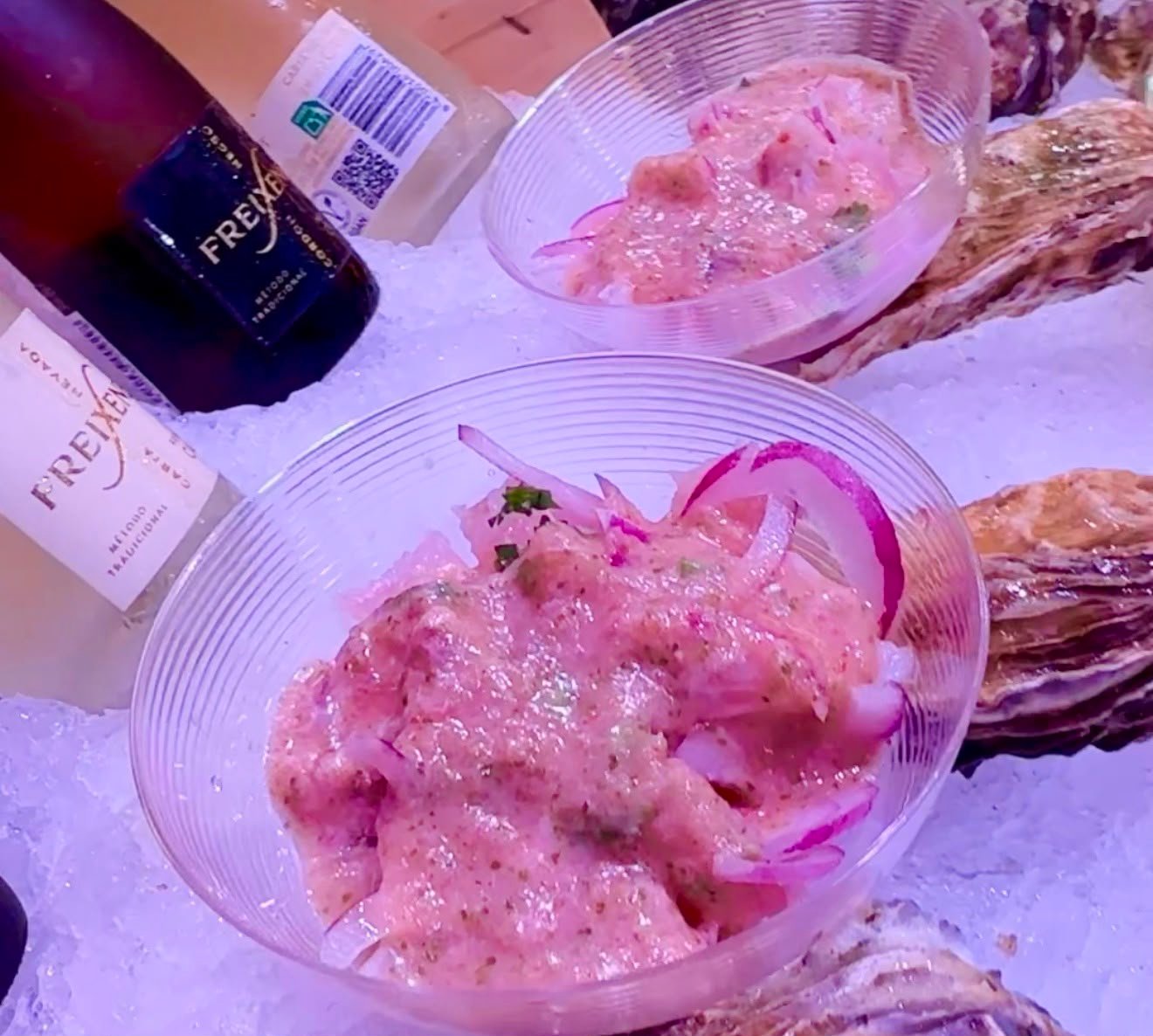 Ceviche peruà preparat a OSTRES BCN, al Mercat de la Boqueria